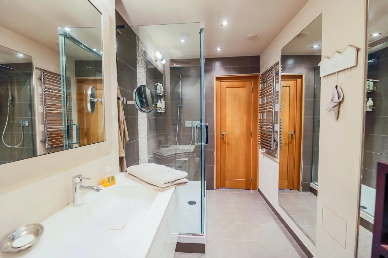 Vue Magenta Ap4188 By Riviera Holiday Homes Nizza